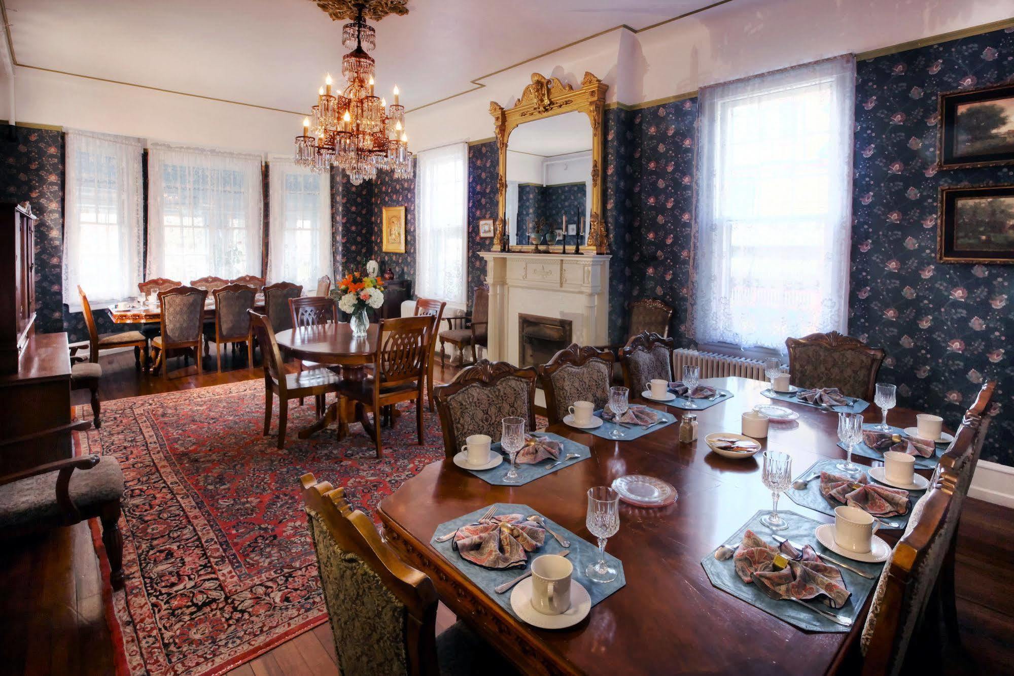 Wilbraham Mansion Hotel Cape May Eksteriør billede